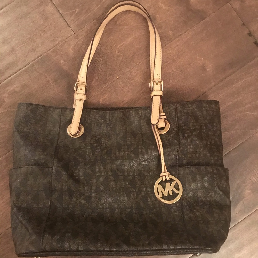 Michael Kors logo bag